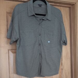 Eddie Bauer Green Button Down Shirt Casual Short Sleeve